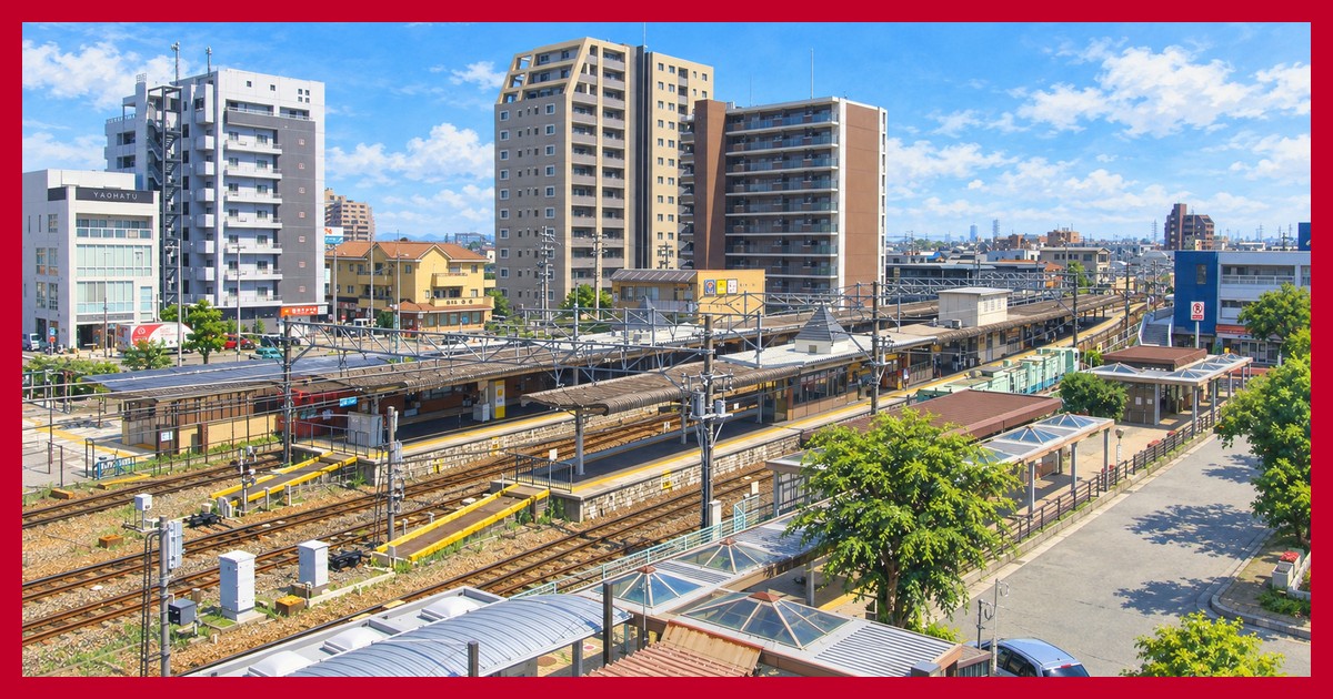 岩倉駅の駅前風景